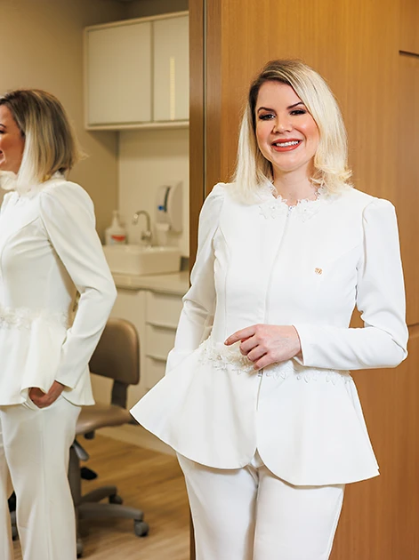 Dr Sara 04